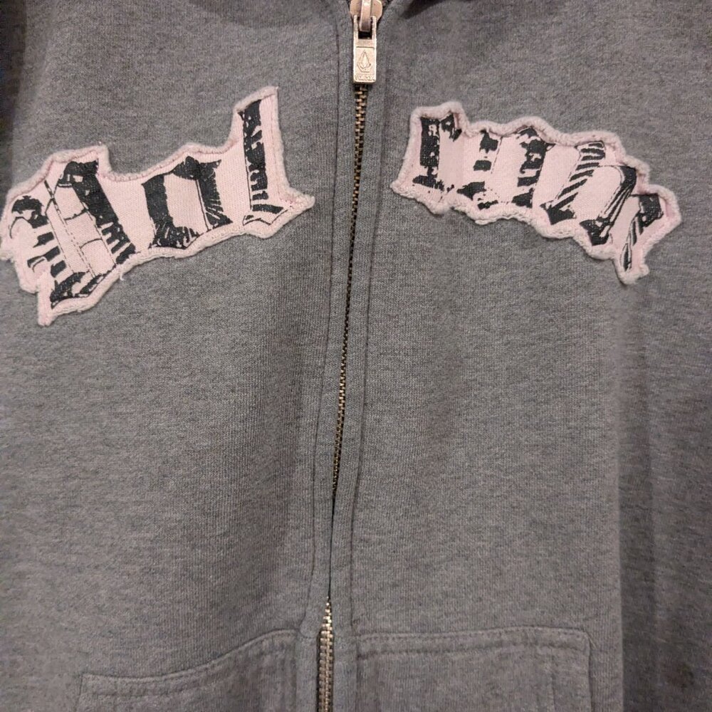 VINTAGE Volcom zip-up hoodie
